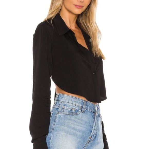 Superdown Backless Button Up Cropped Blouse - Picture 9 of 9